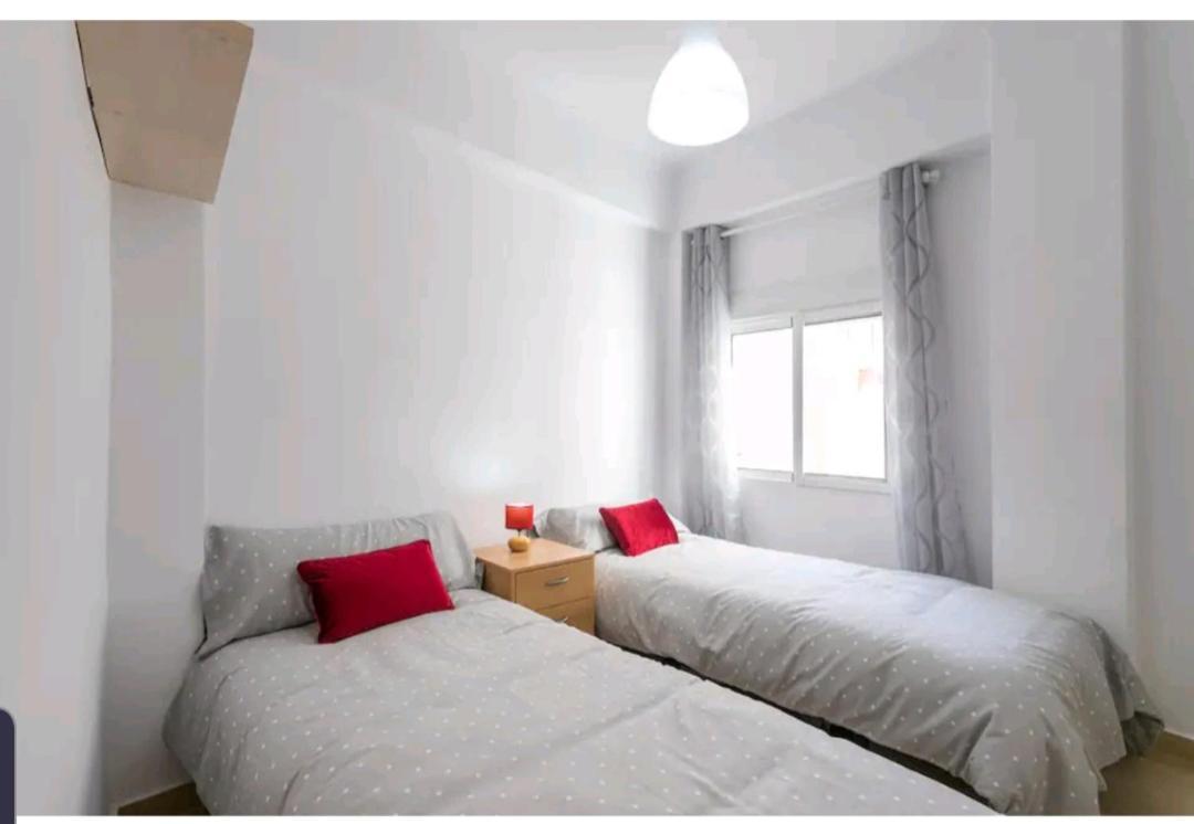 Apartamento Coqueto A Un Minuto De La Explanada Аликанте Екстериор снимка